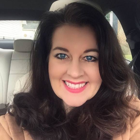 Meet your Posher, Michelle - Picture 1 of 1